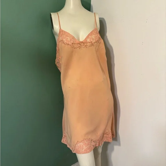 Vintage 1930’s Peach Silk Lace Chemise Slip - Picture 1 of 9